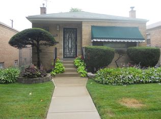 9009 S Euclid Ave, Chicago, IL 60617