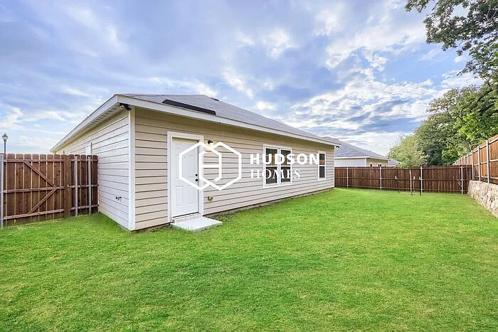 119 Kylie St — Photo 11