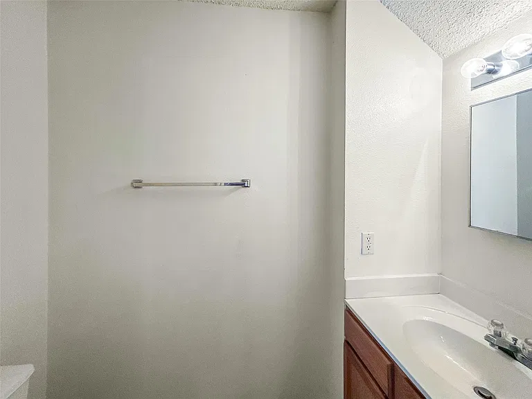12951 Dionysus Dr — Photo 7