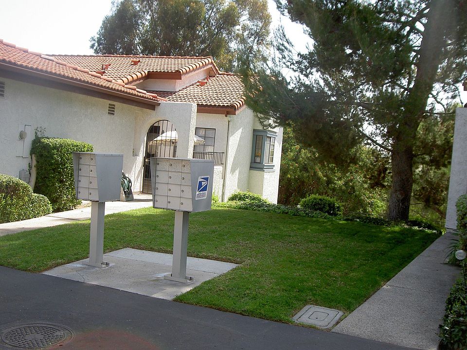 1st image of 1542 Apache Dr Unit B