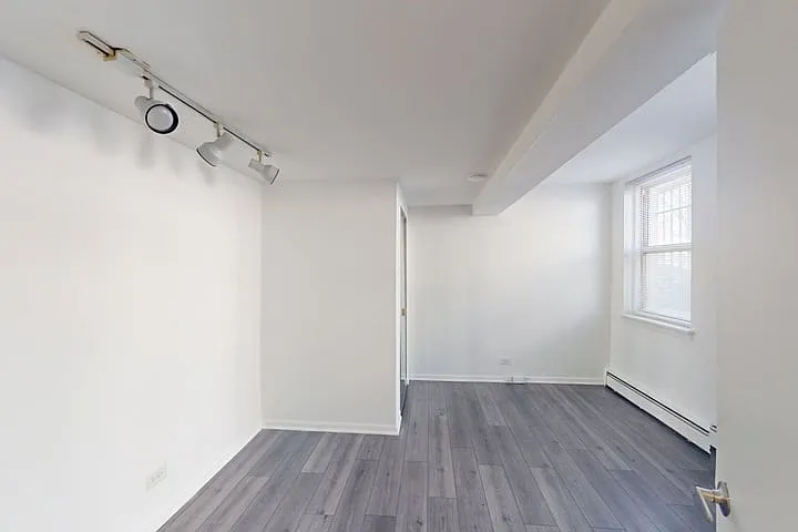Harper Court — Photo 16
