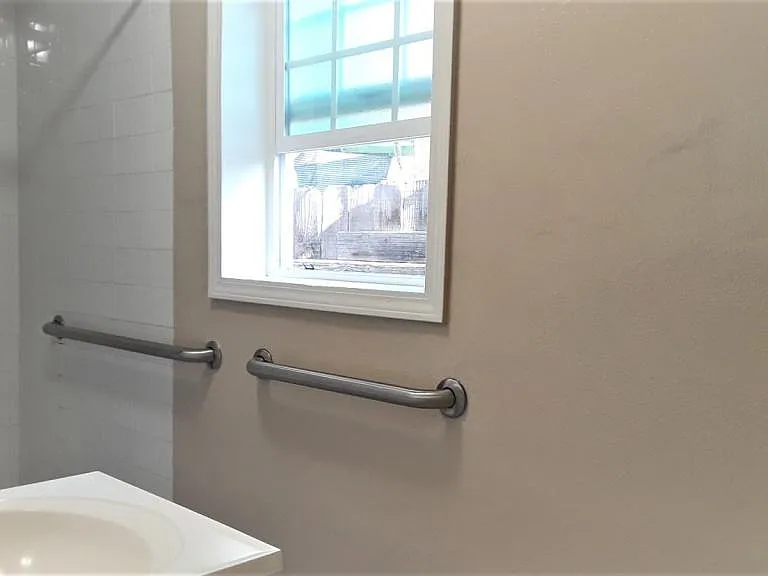 170 N Dalton Ave — Photo 10
