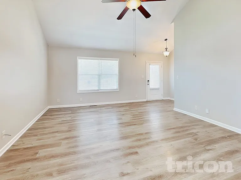 1037 Dwight Eisenhower Way — Photo 3