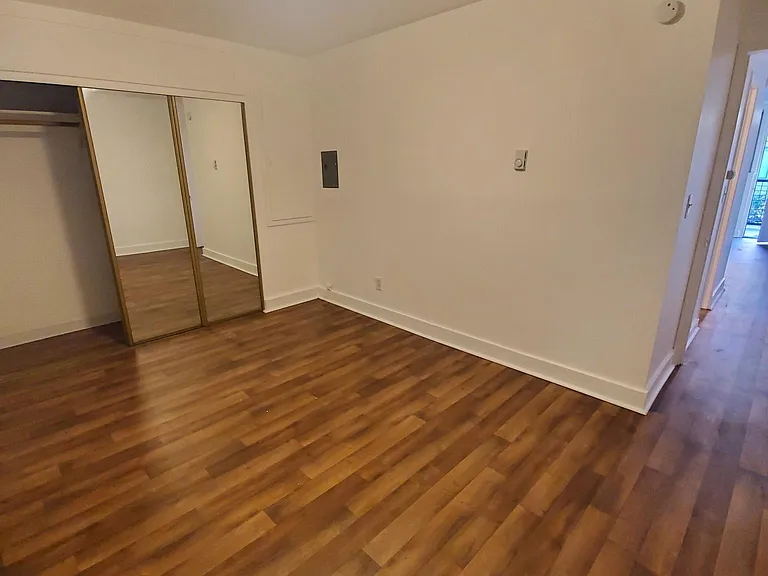 801 E Harrison St #105 — Photo 15