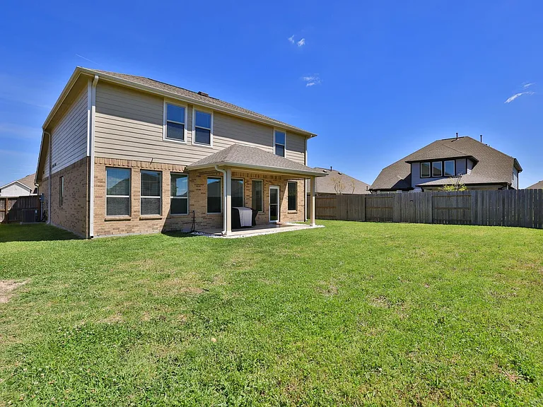 12332 Derby Royal Dr — Photo 40