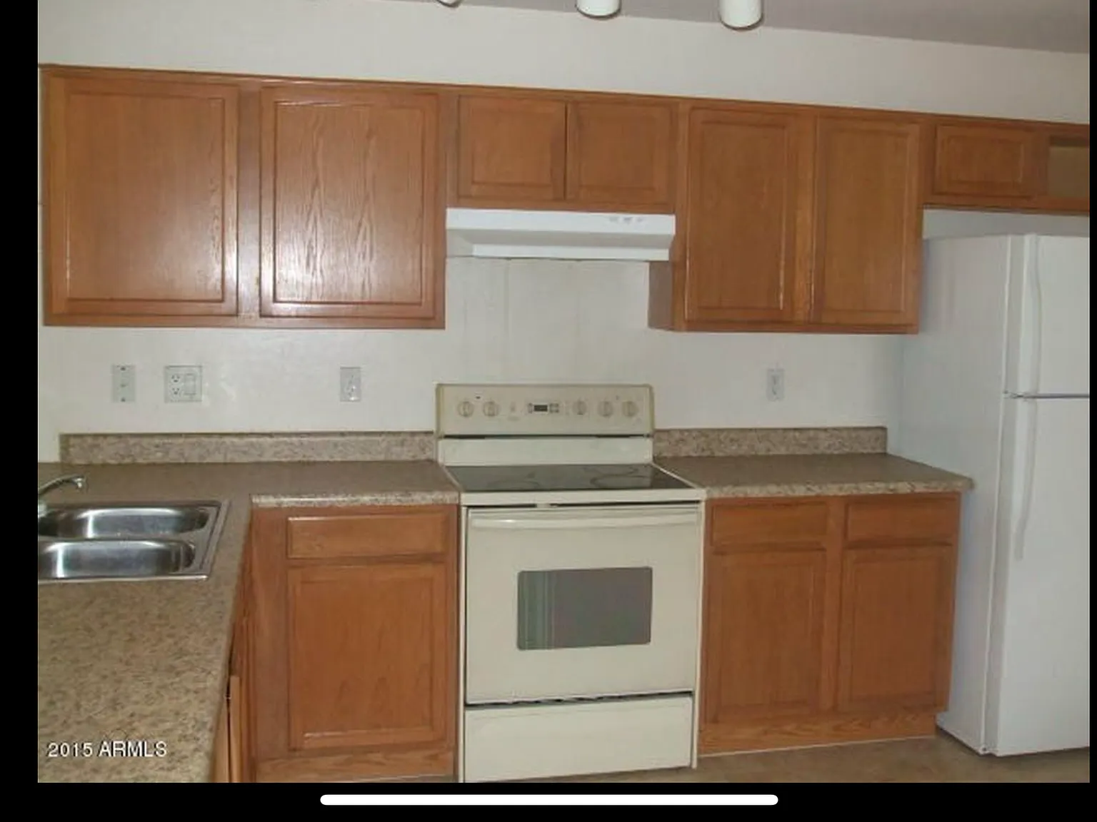 2078 E 28th Ave — Photo 1