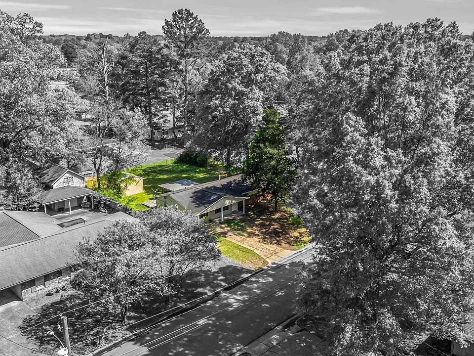 708 Cottonwood Dr