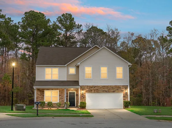 261 Old Carolina Dr, Goose Creek, SC 29445