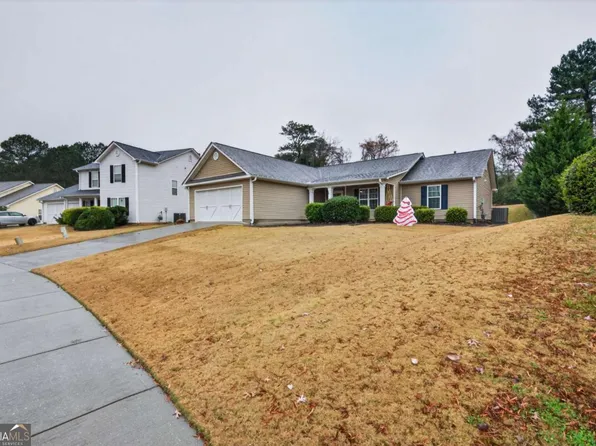 1106 Sutherland Dr, Winder, GA 30680