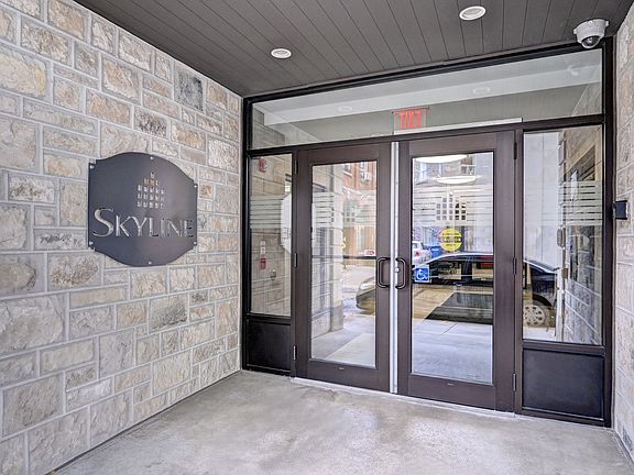 3rd image of 5 Douglas St #404