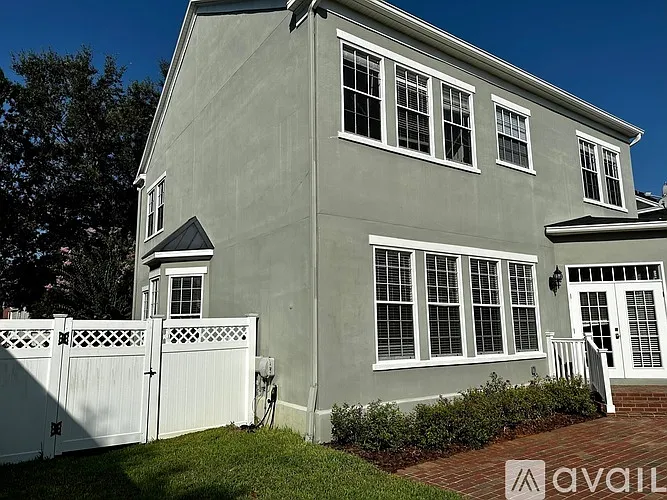 407 Iris St — Photo 8
