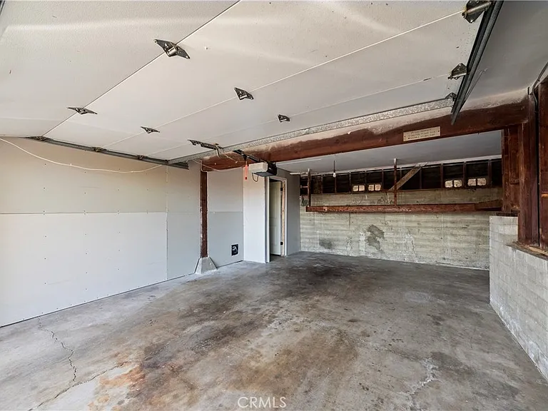 135 High Dr — Photo 25
