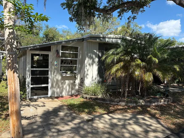 1610 W Bay Dr, Largo, FL 33770