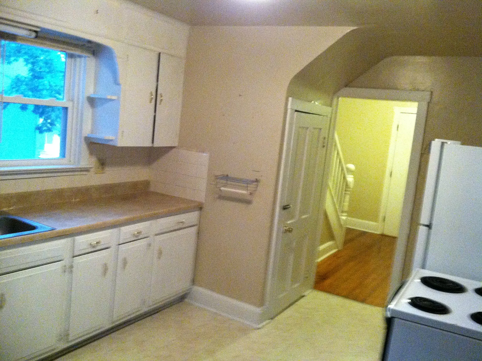 237 Millwood Ave — Photo 1