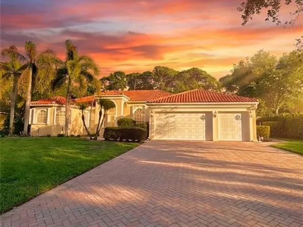 8824 SE Oak Grove Ter, Hobe Sound, FL 33455