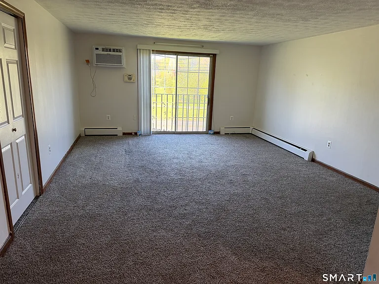 1162 Middle Tpke W #C1 — Photo 4