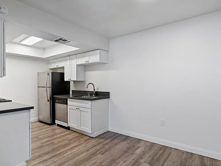 Thunderbird Apartments Kitchen Area