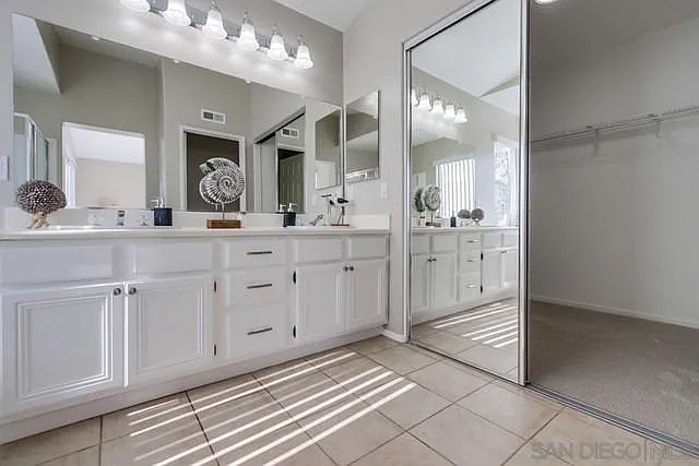 9463 Compass Point Dr S — Photo 21