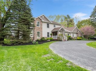 80 Rolling Hills Dr, West Seneca, NY 14224