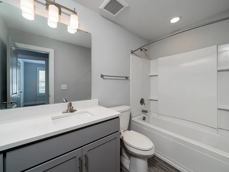 Park Circle Village Apartments — Photo 64