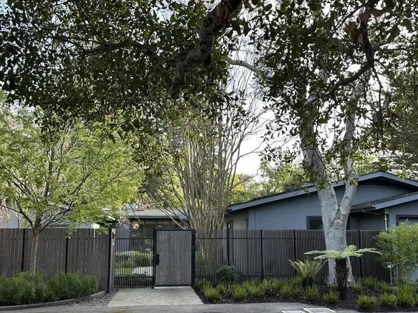 747 Bromfield Rd, Hillsborough, CA 94010