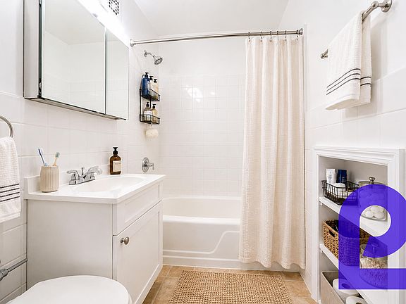 5th image of 1834 2nd Ave APT 2G