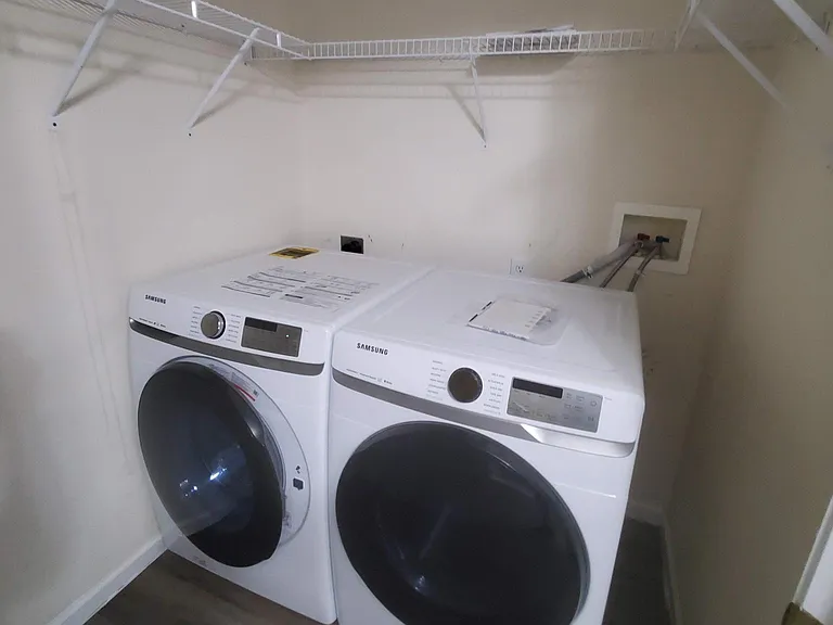Samsung Smart Washer Dryer Set