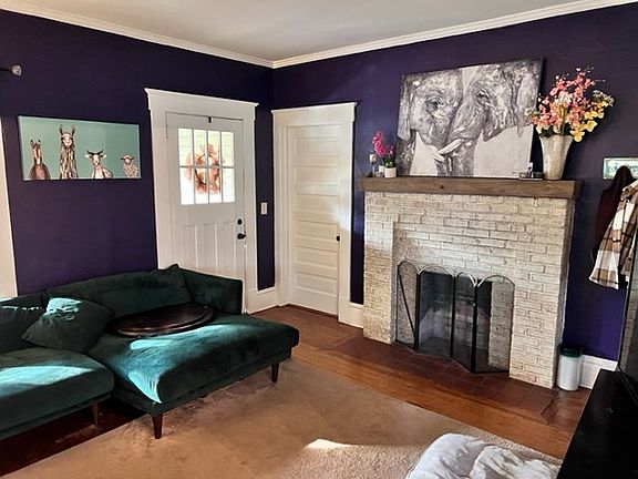 2nd image of 801 College Ave N