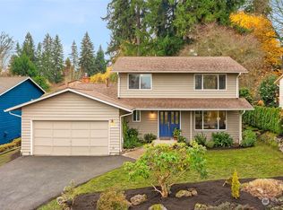 8835 SE 36th St, Mercer Island, WA 98040