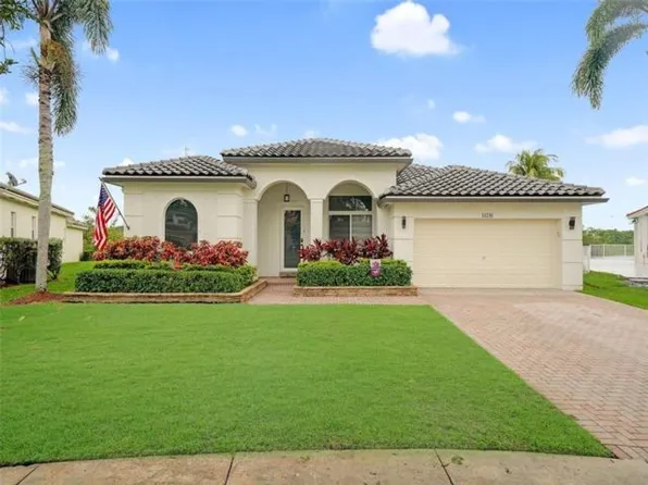 16796 NW 8th St, Pembroke Pines, FL 33028