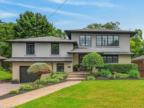 26 Freeland Ct, Hamilton, ON L8S 3R5
