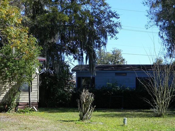 3rd image of 3433 Shady Brooke Dr E
