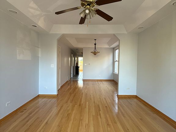 3rd image of 2547 W 36th St #2
