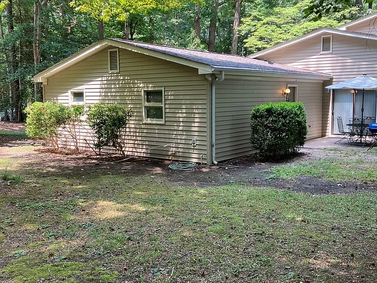 4852 Rosewell Dr — Photo 7