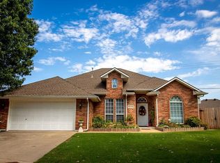 8329 NW 70th St, Oklahoma City, OK 73132