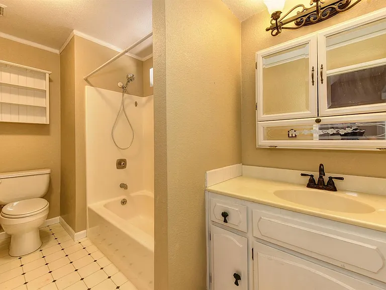 11646 Inverness Way #B — Photo 28