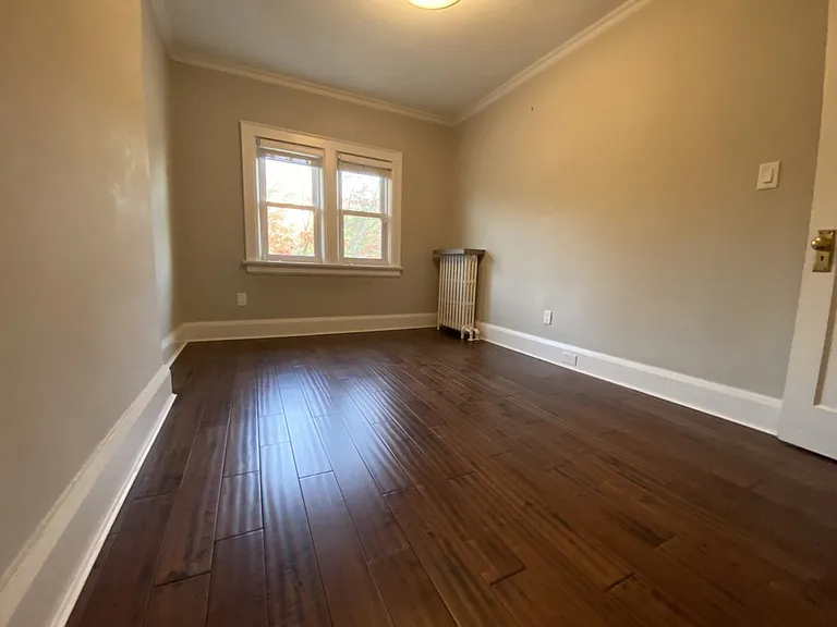 22 Lorindale Ave — Photo 16