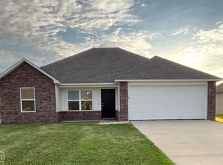 3729 Churchill Dr, Jonesboro, AR 72404