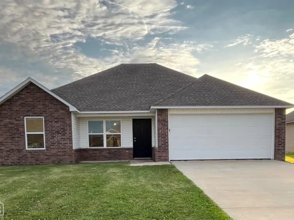 3729 Churchill Dr, Jonesboro, AR 72404