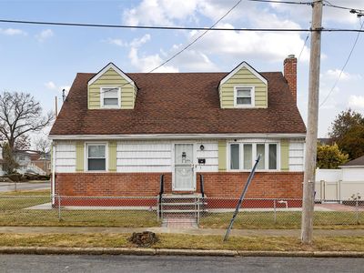 1 Spring Garden Street, Valley Stream, NY, 11580