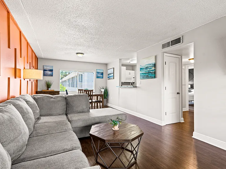 4303 W North A St #206 — Photo 5
