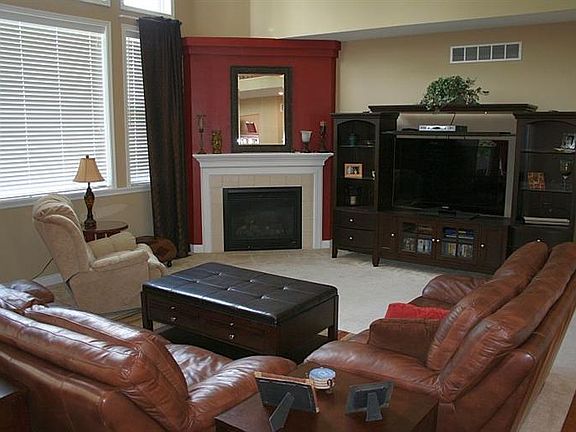 4th image of 2458 Saint Philip Ct