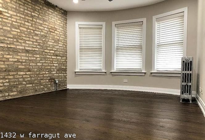 1st image of 1432 W Farragut Ave #1811