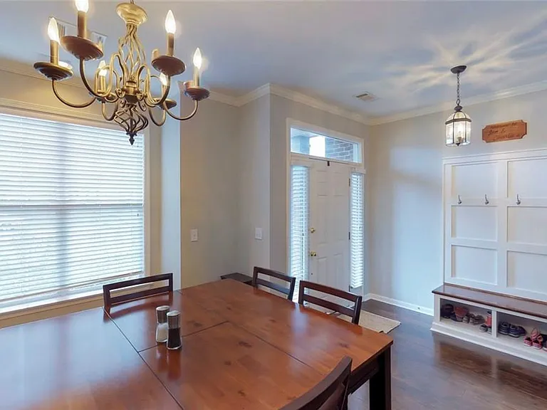 9243 Whispine Ct — Photo 10