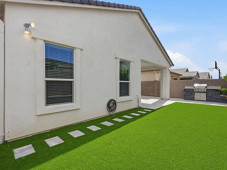 5028 E Shady Glen Ave — Photo 40