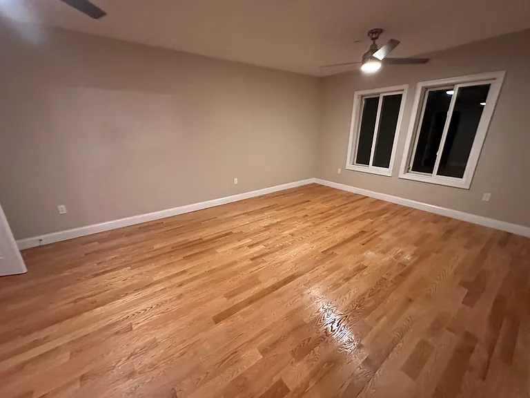1522 Vfw Pkwy #402 — Photo 16