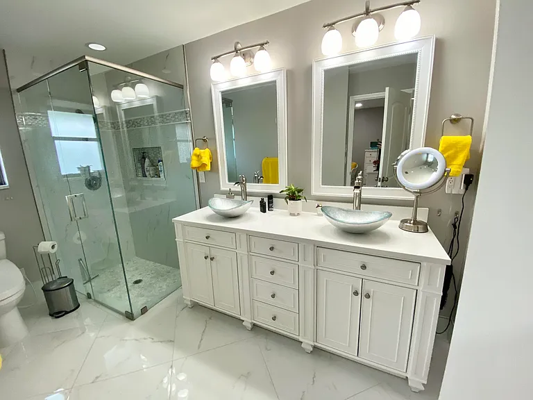 1127 E Seminole Ave #13D — Photo 9