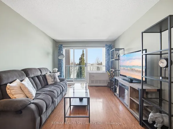 55 Via Rosedale #202, Brampton, ON L6R 0V1