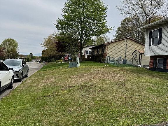 3rd image of 56 Garrison Rd