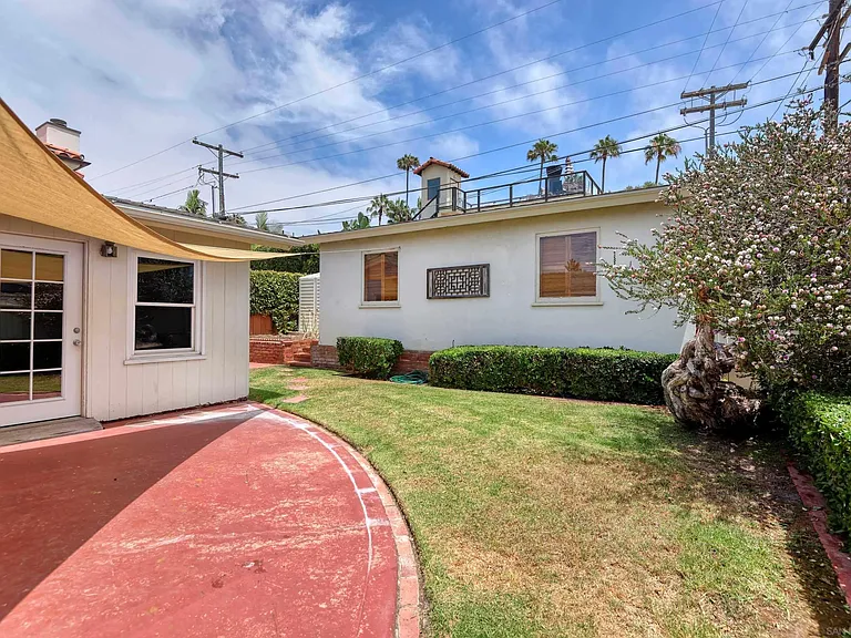 8405 Paseo Del Ocaso — Photo 17